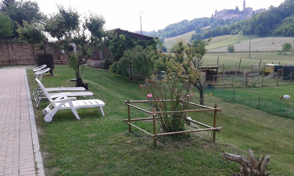 B&B La Coccarda Castell'Alfero Bagian luar foto